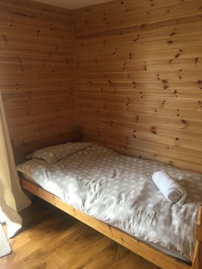 1 Lochness Rooms&Hostel Друмнадрочит Экстерьер фото